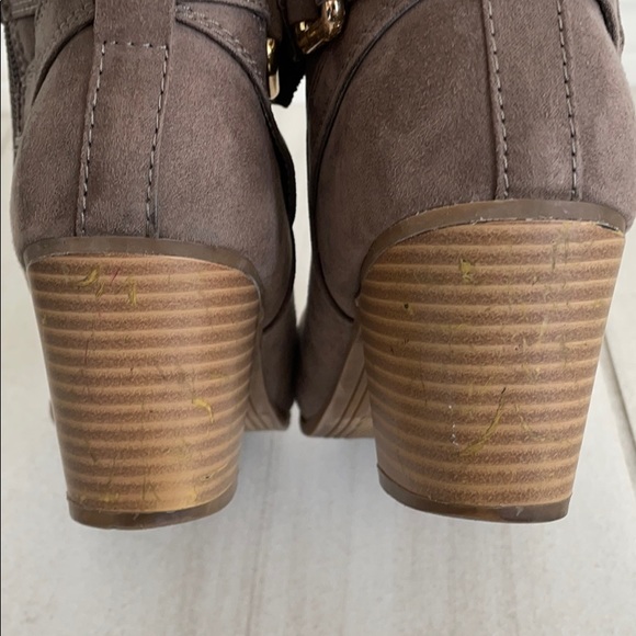 Express Booties size 7 - Picture 4 of 8